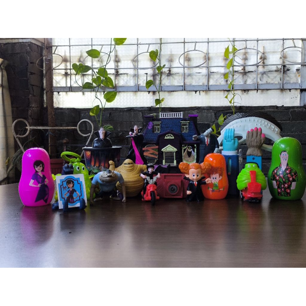 Happy meal Hotel transylvania Mcd