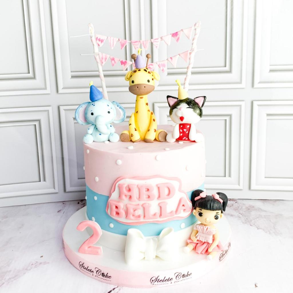 

kue ulang tahun/birthday cake/kue ultah tema animal/kue tema binatang/kue tema anak perempuan