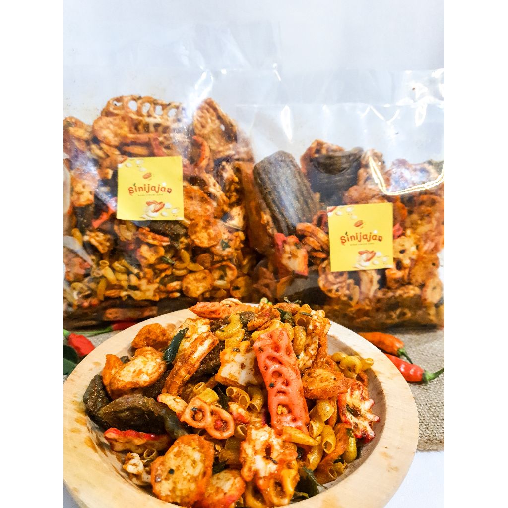 

Seblak Campur Mix Kerupuk Kering Pedas Daun Jeruk 1kg dan 500gr