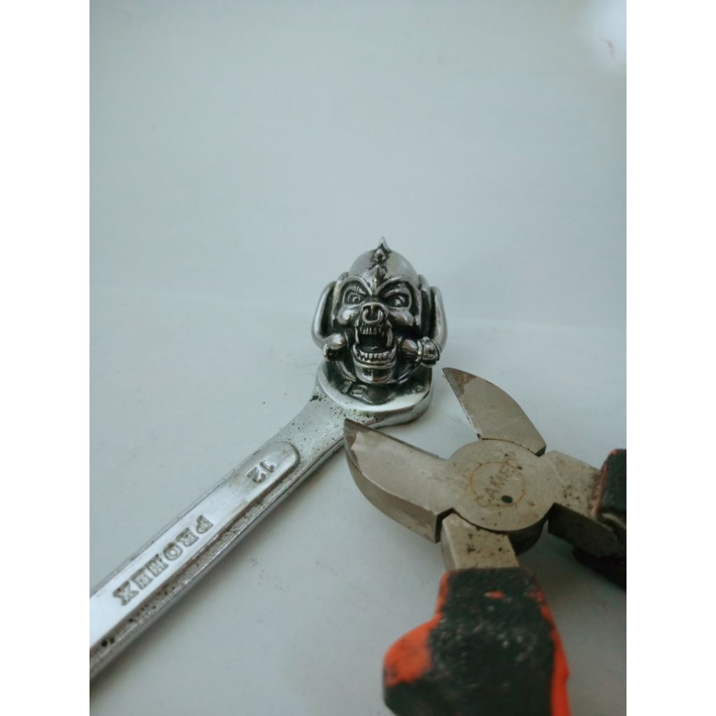Skull ring cincin tengkorak motohead fashion pria