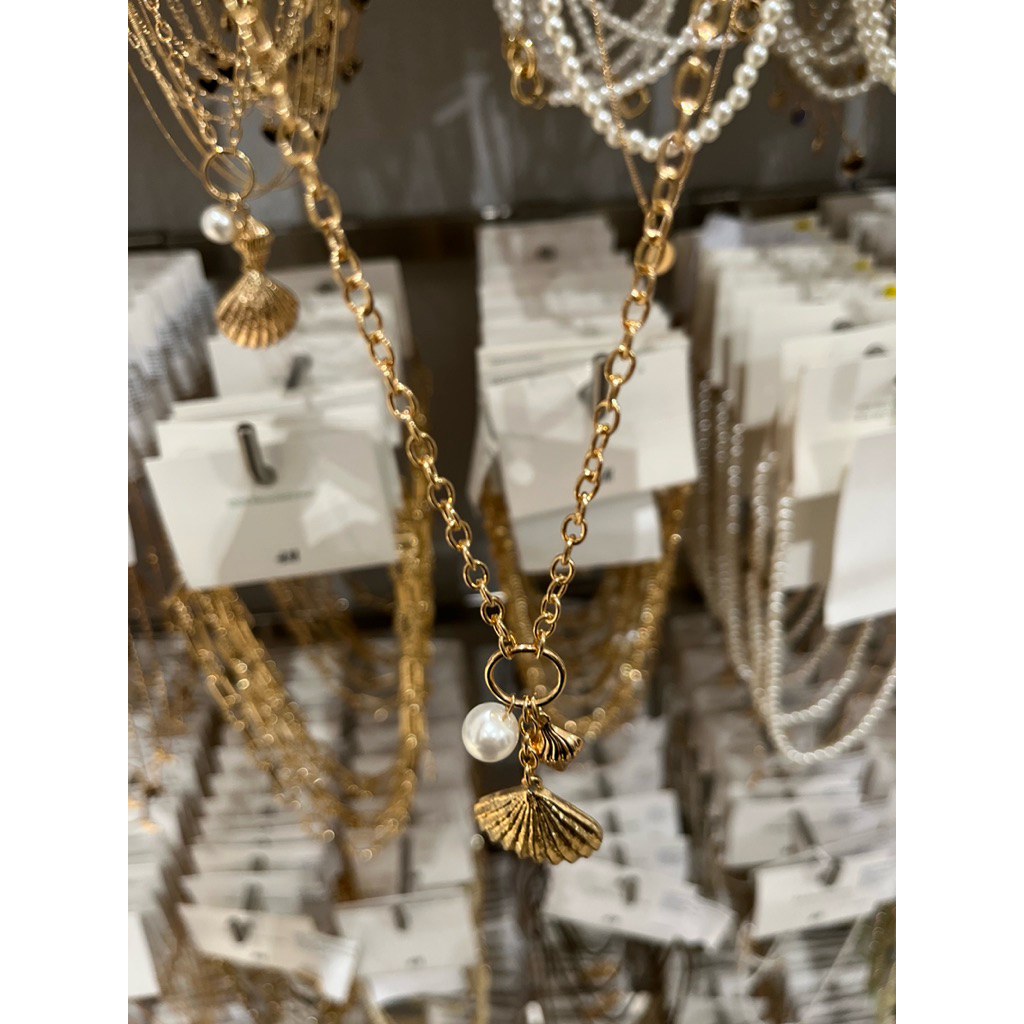 Kalung H&M Musim Panas