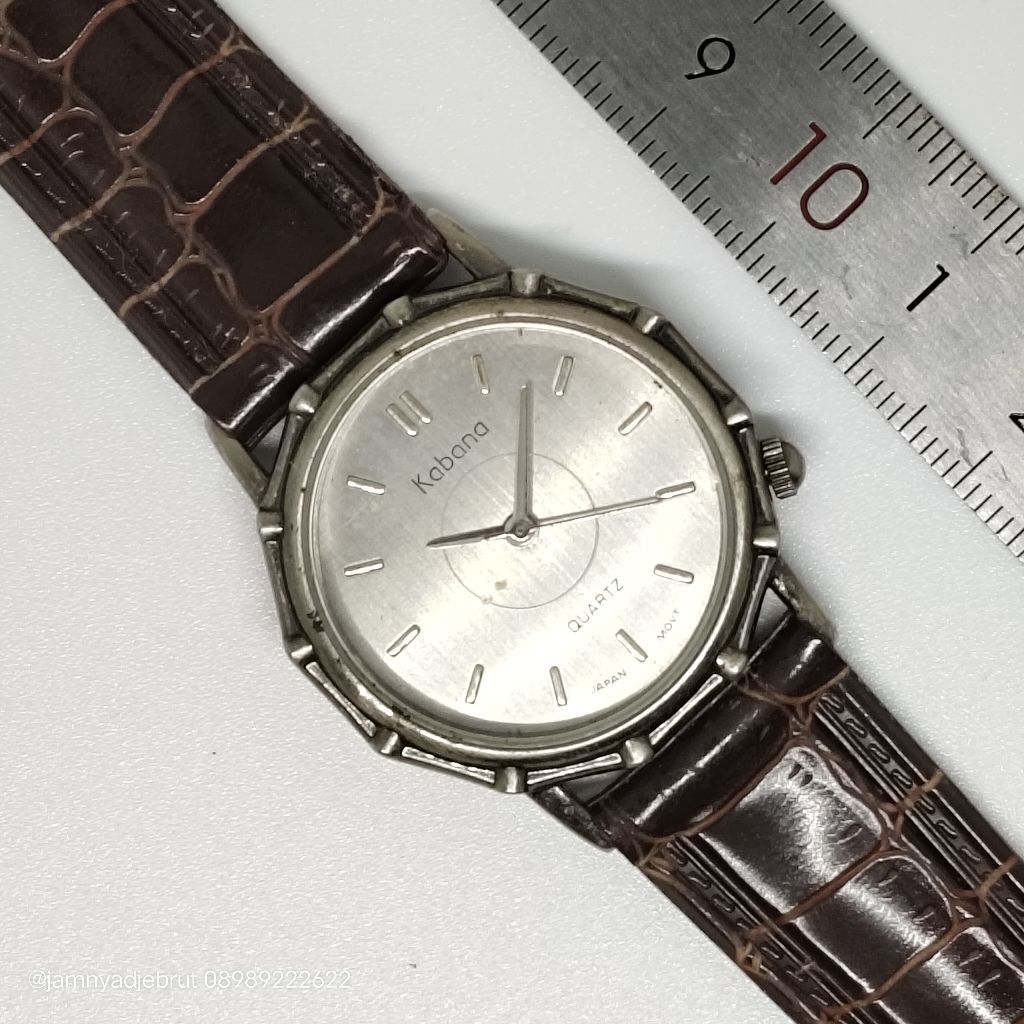 Jam Kabana Rusty Vintage Bekas