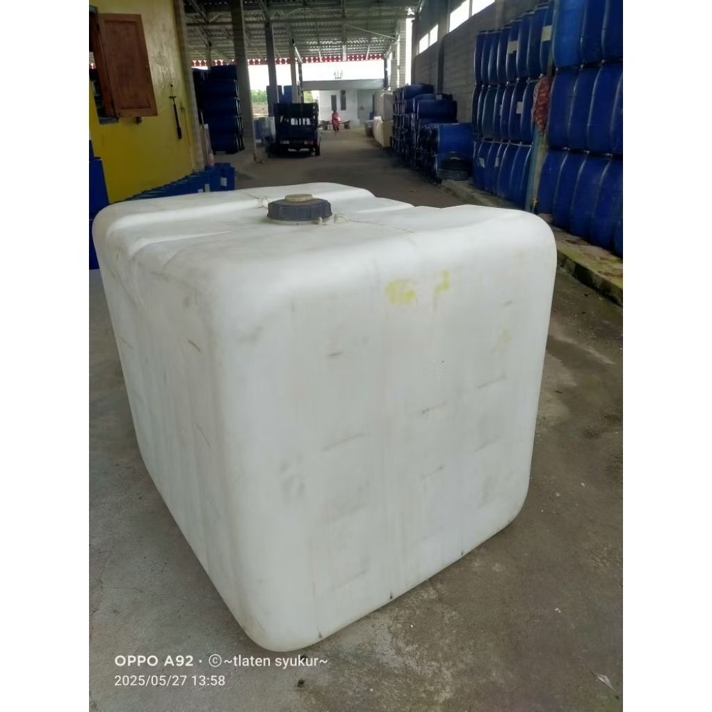 tandon air 1000liter.tandon kotak 1000liter tanpa rangka.kuat awet tahan lama