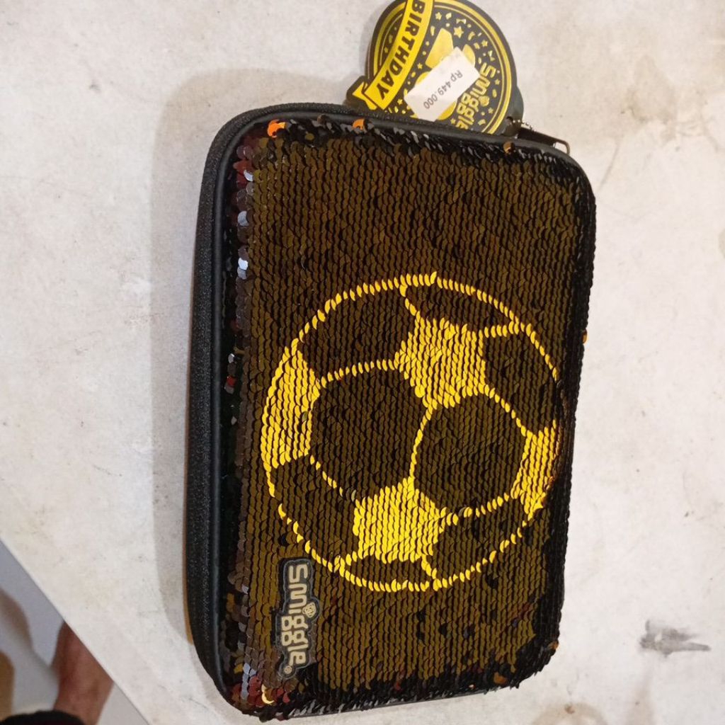 

Dompet Organizer Multifungsi Smiggle Original 20 tahun Birthday