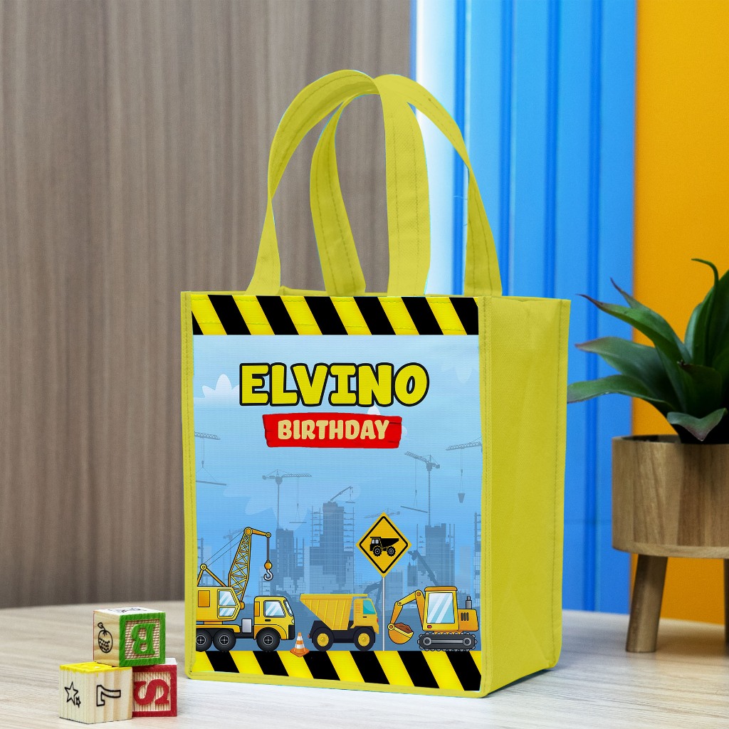 

Tas Ulang Tahun Custom Karakter Excavator Banyak Pilihan Motif Design,Goodie Bag Tas Souvenir Potrait