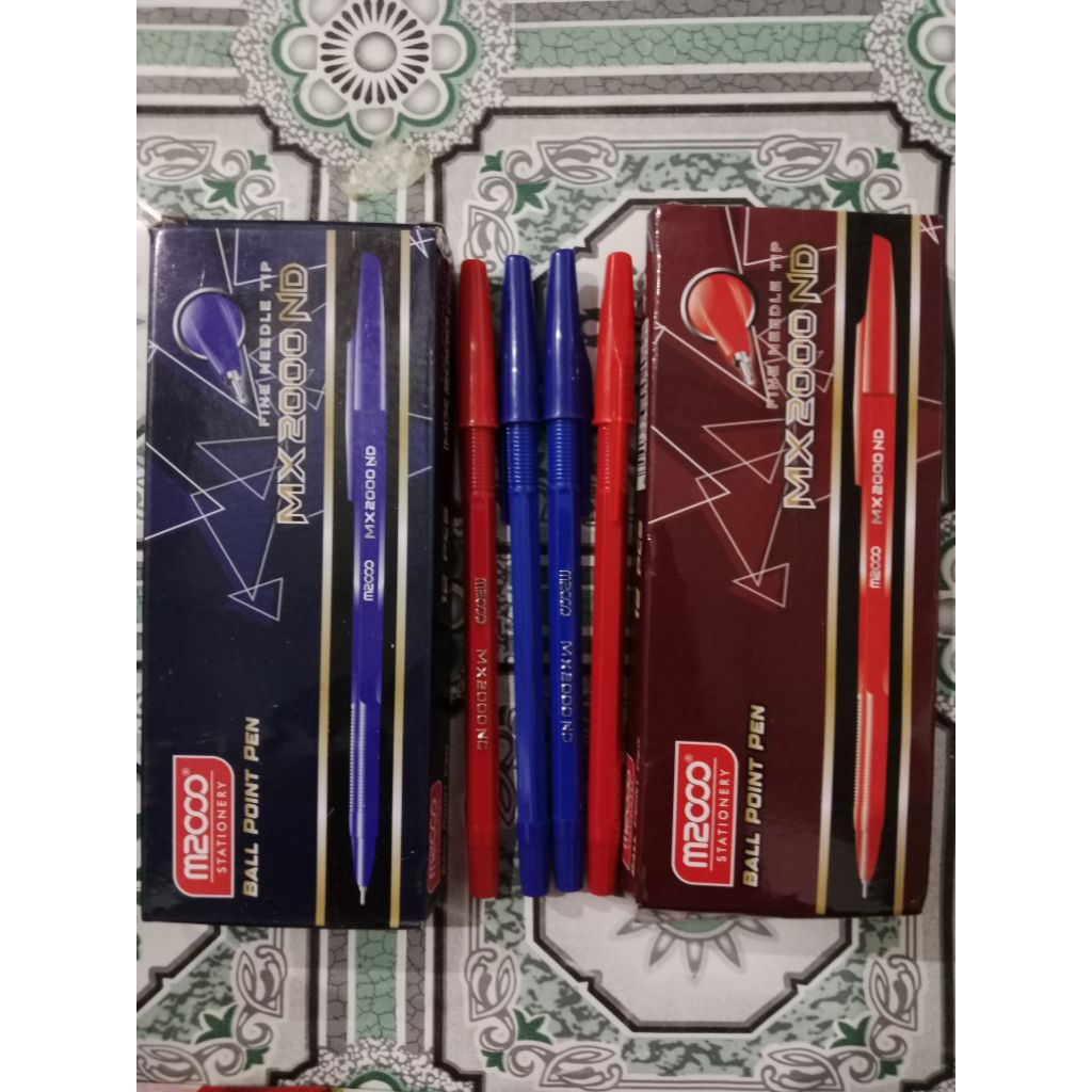 

Pulpen M2000 merah biru