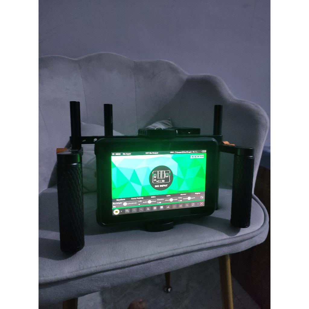 BEKAS, MONITOR 7" ATOMOS SHINOBI 7 4K SDI HDMI (BONUS E-IMAGE MONITOR HANDHELD)