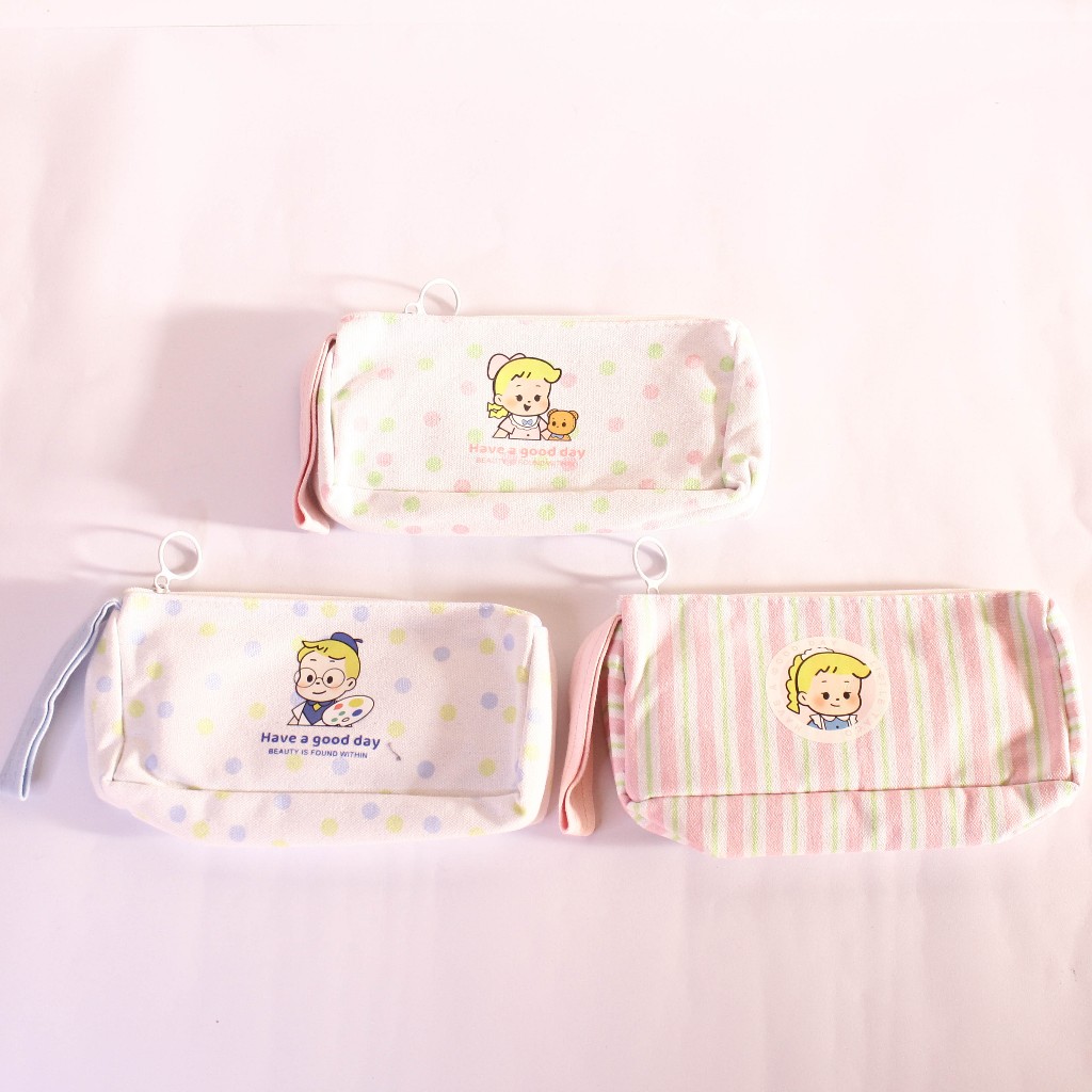 

Pensil Motif Blonde Classic Canvas 2 Slot Pouch / Dompet