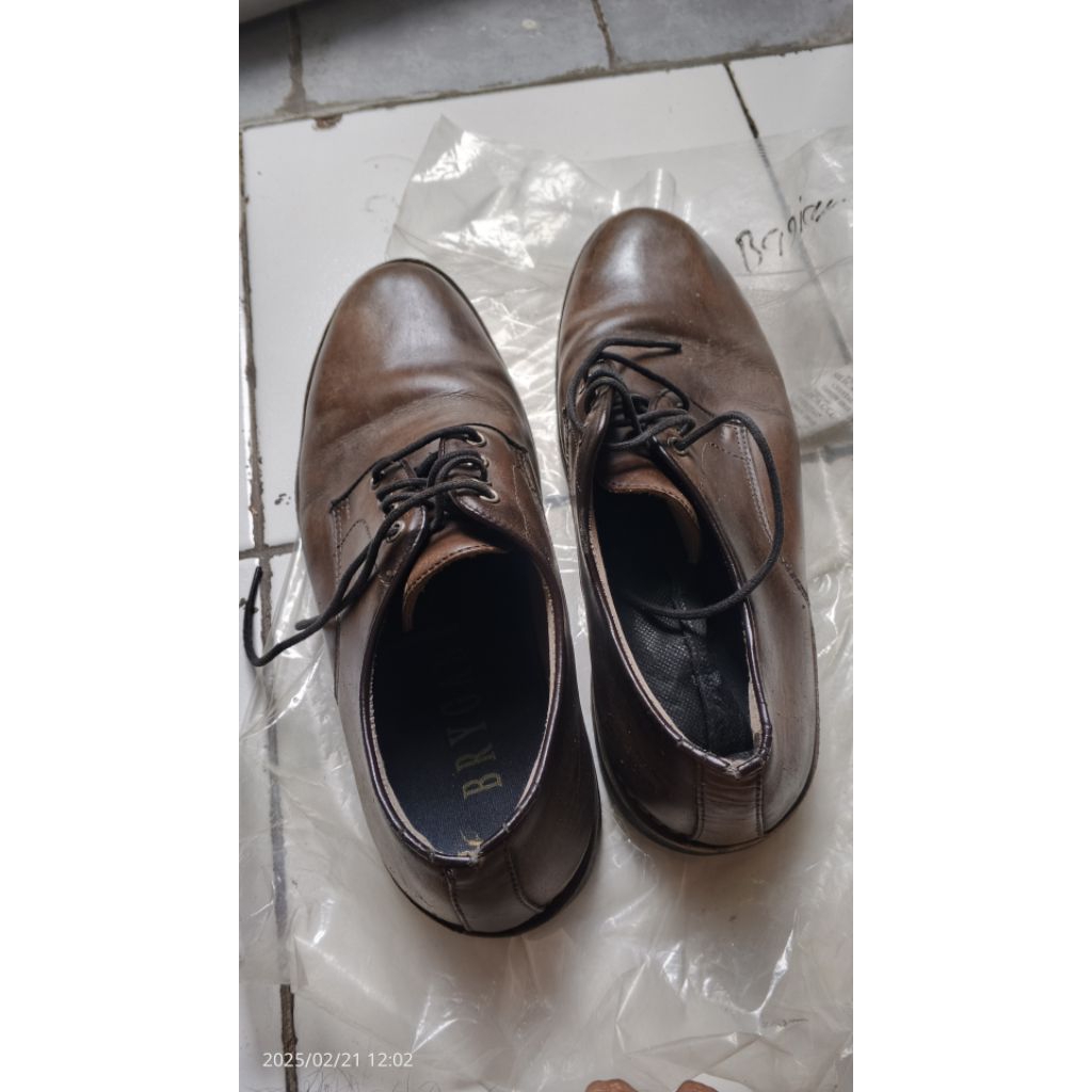 Sepatu Kulit Brygan 42