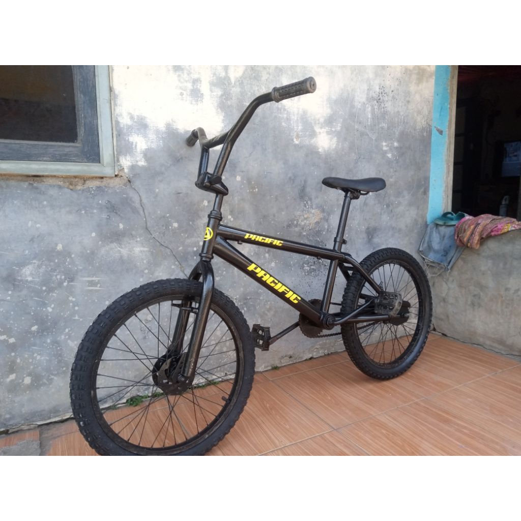 sepeda bmx  bekas ukuran 20