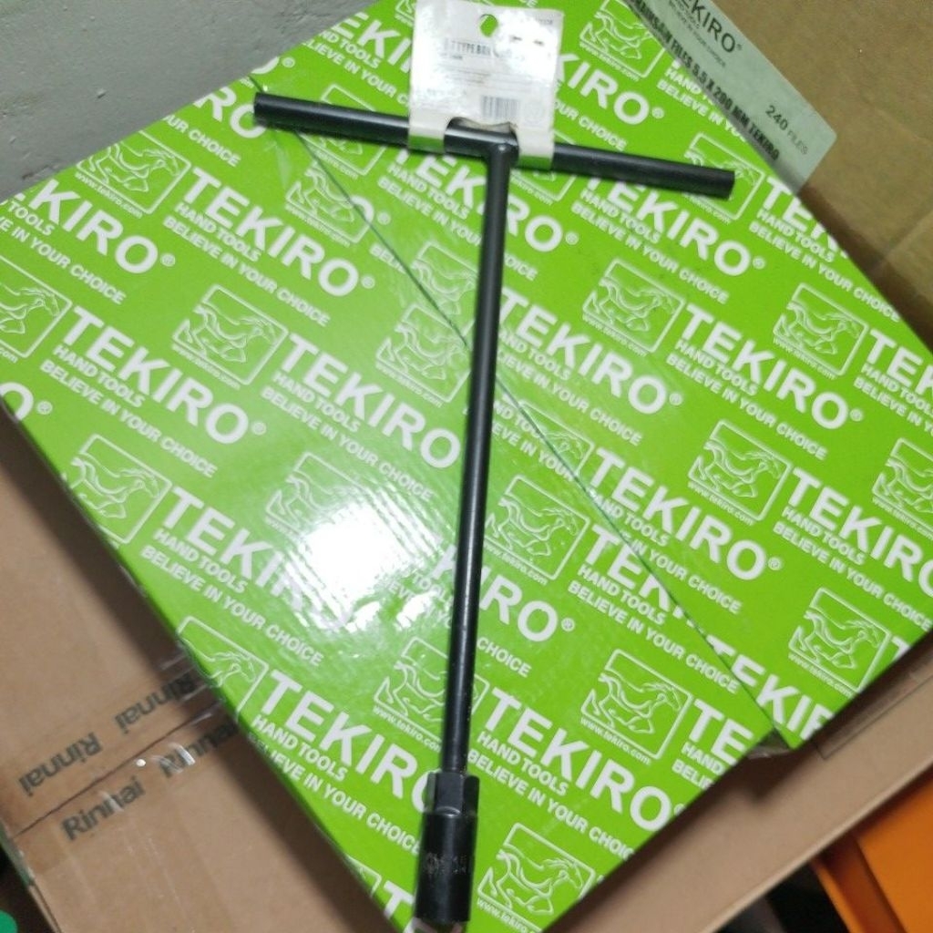 Tekiro kunci T 14mm batang panjang