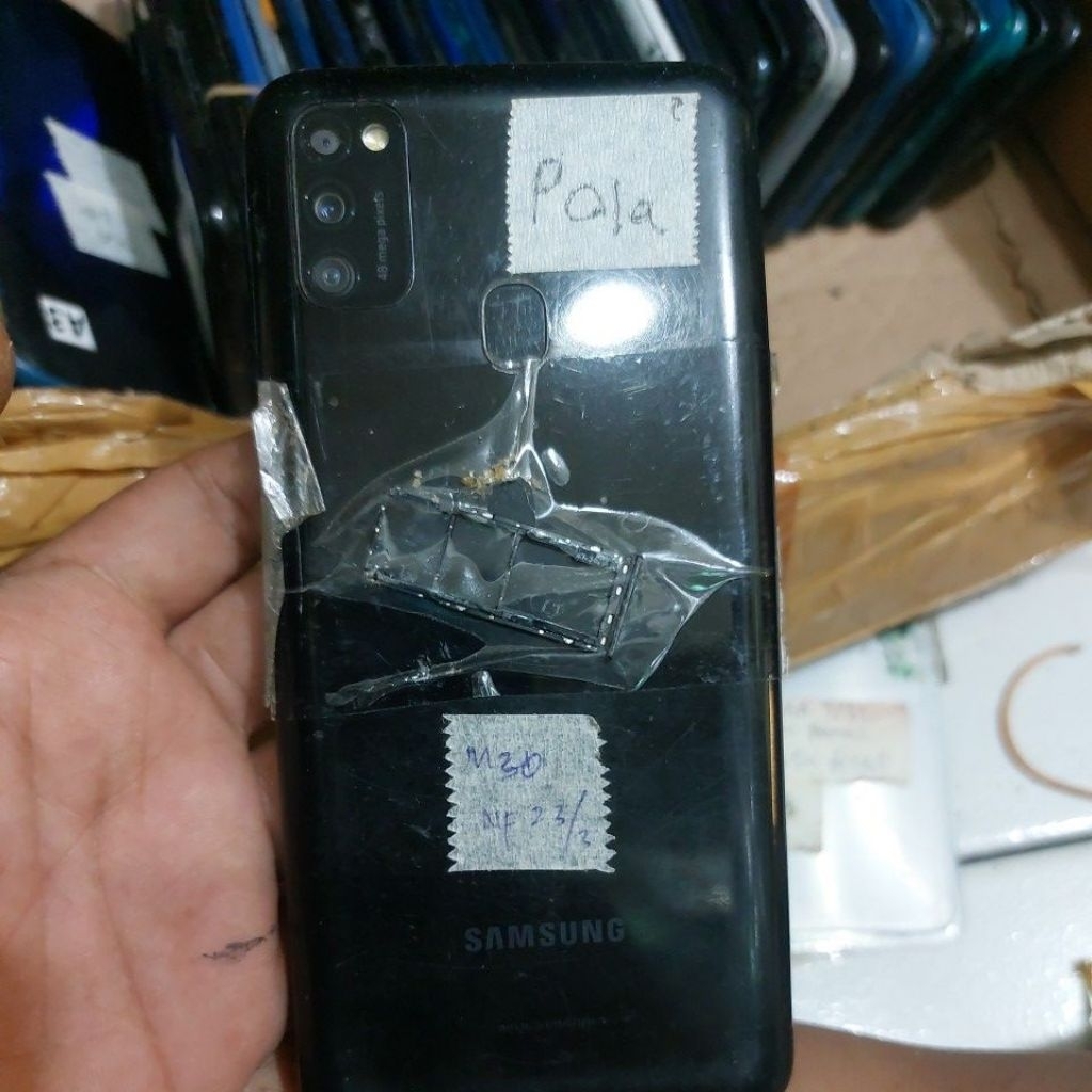 samsung m30s minus lcd  baca deskripsi