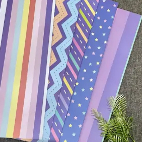 

kertas kado beragam motif murha tebal dan tidak mudah sobek