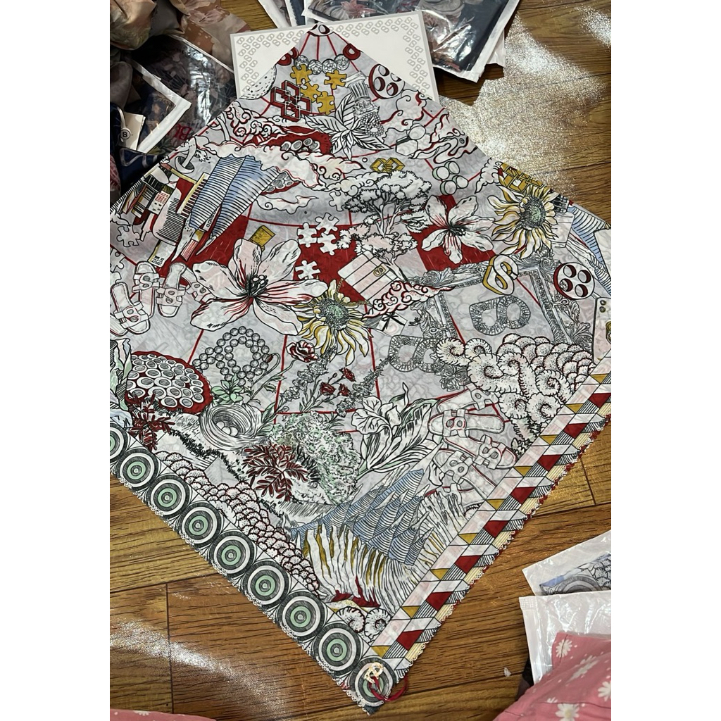 BUTTONSCARVES WAREHOUSE SALE AS IS