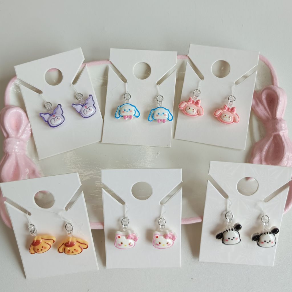 Anting Plastik Anti Alergi Anak Perempuan Wanita Dewasa Motif Sanrio Stud Earrings Melody Kuromi Cin
