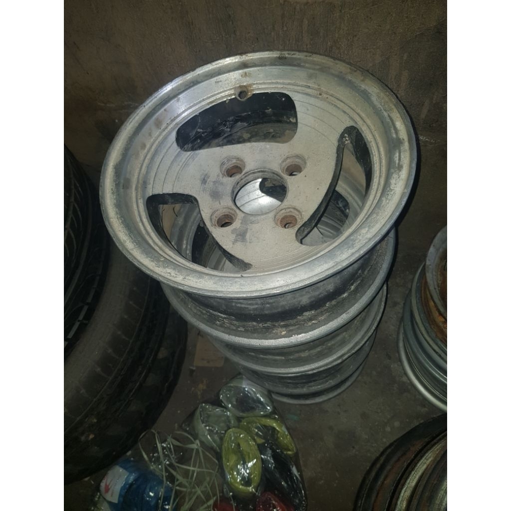 Velg racing R12 pcd 4x114 bisa Carry Tossa dll