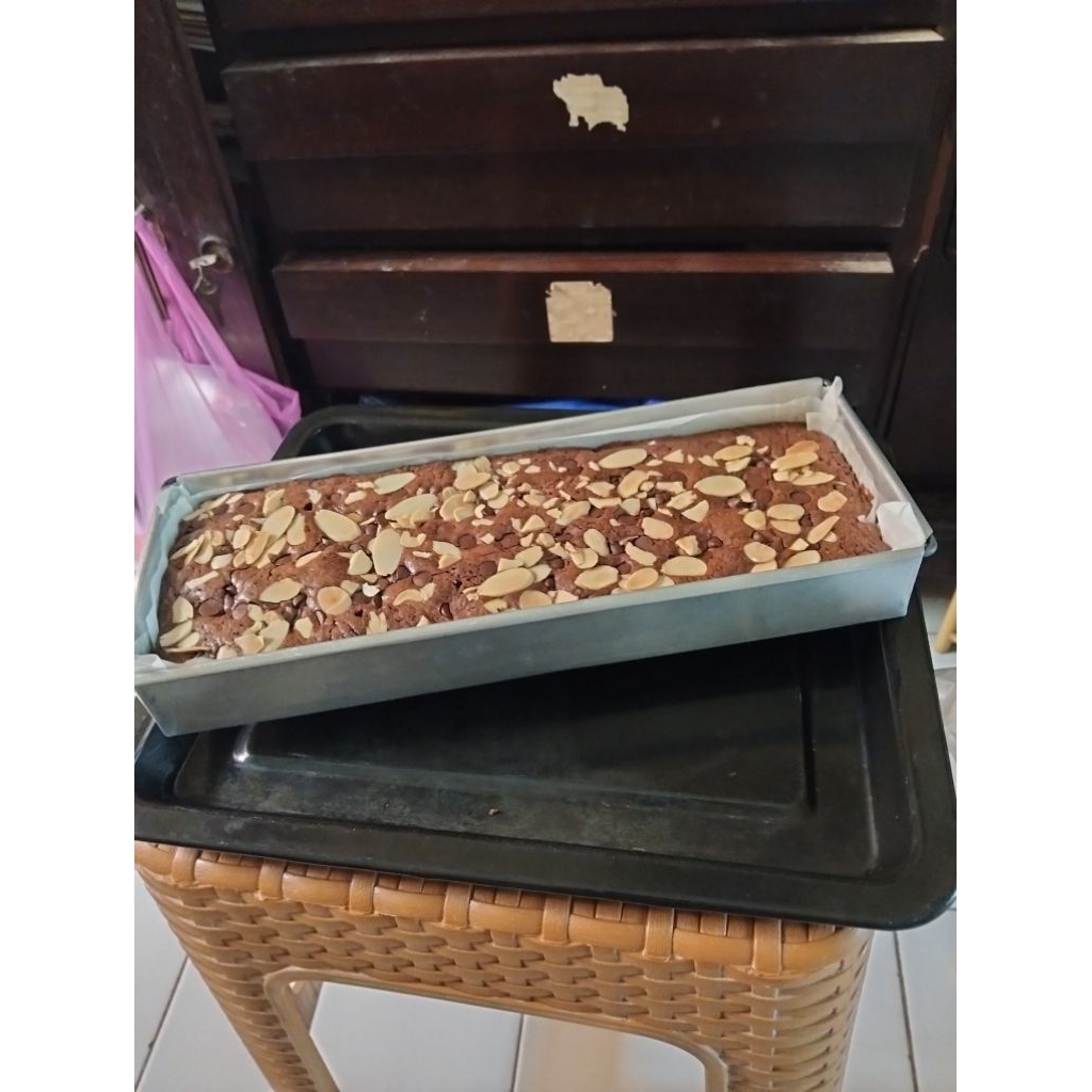 

Brownies panggang almond slice & chocochips