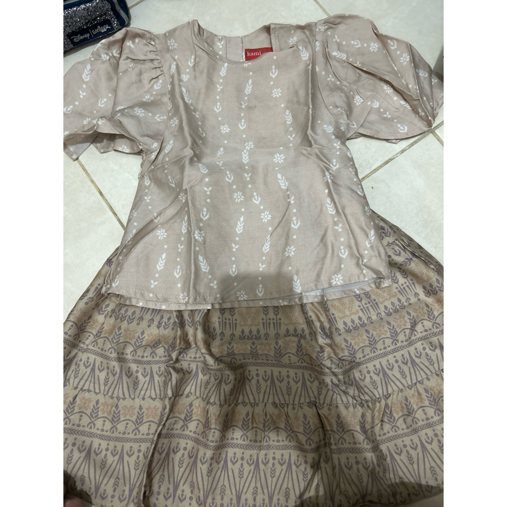 Preloved Satu set baju kamiidea anak
