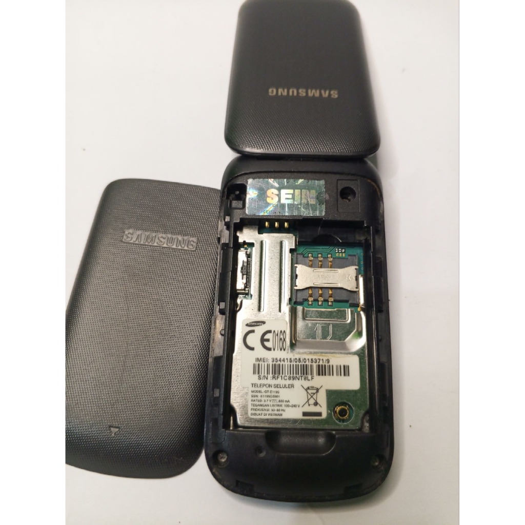 Samsung Lipat GT-E1195 second