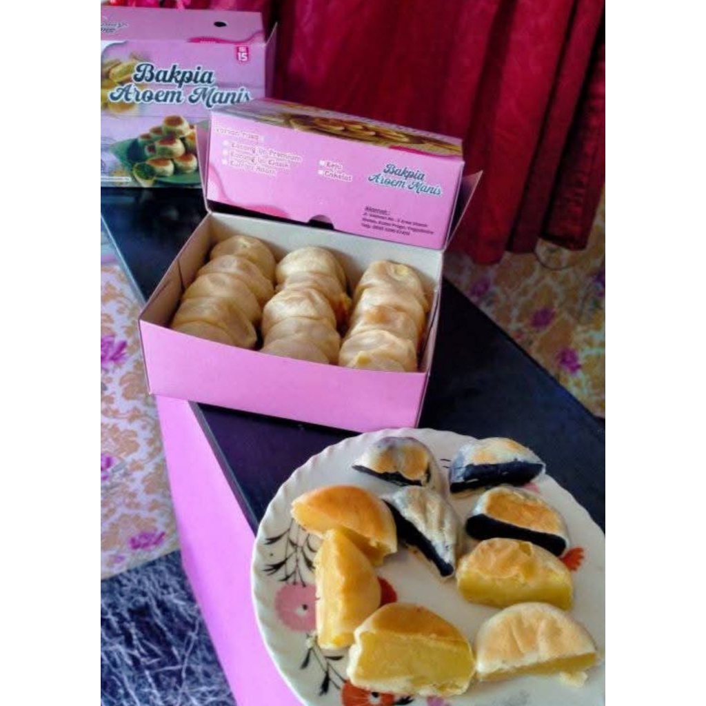 

bakpia Aroem manis premium isi 10 rasa boleh request