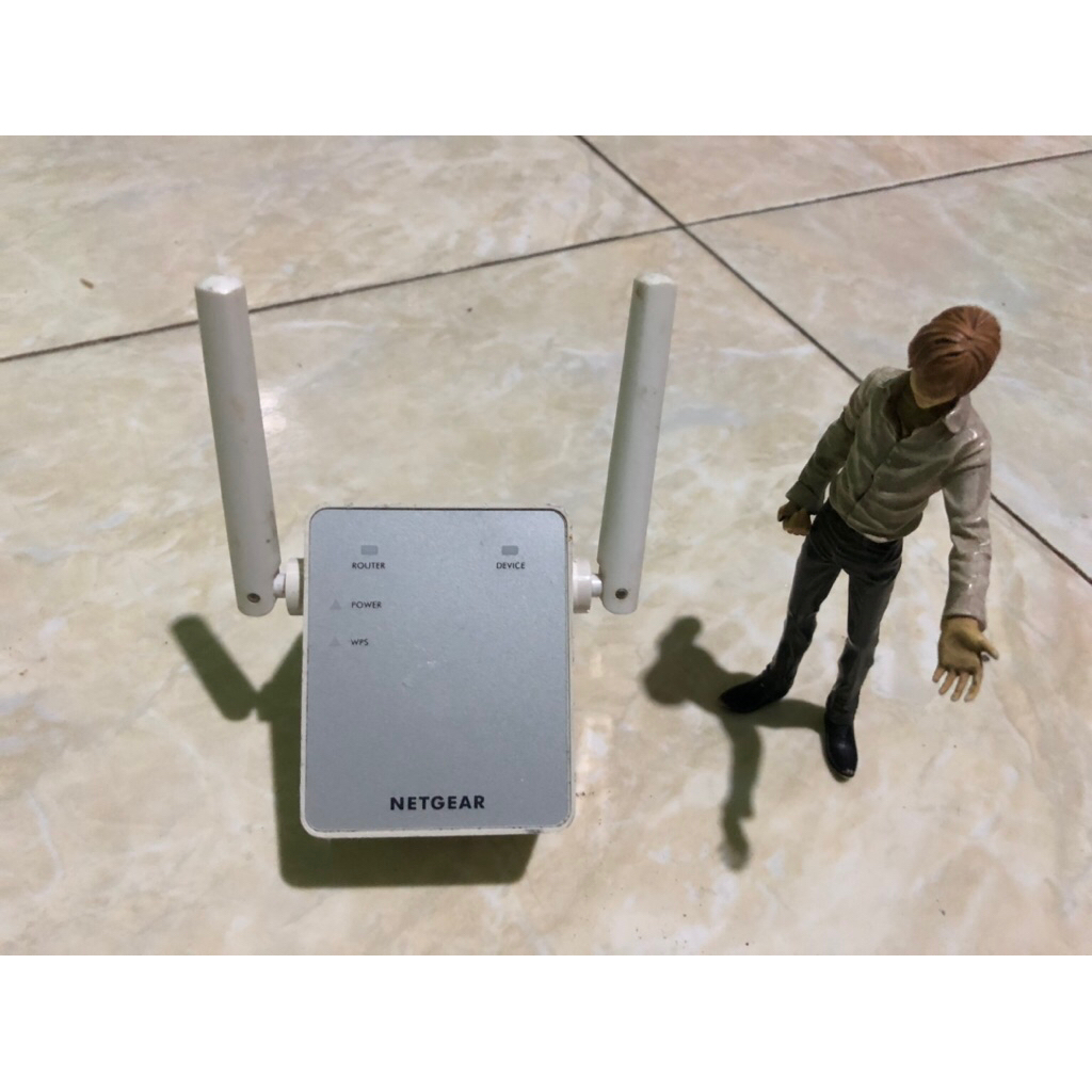 NETGEAR EX3700 Dual band AC750 WiFi Range Extender & Access Point 750Mbps  kondisi normal