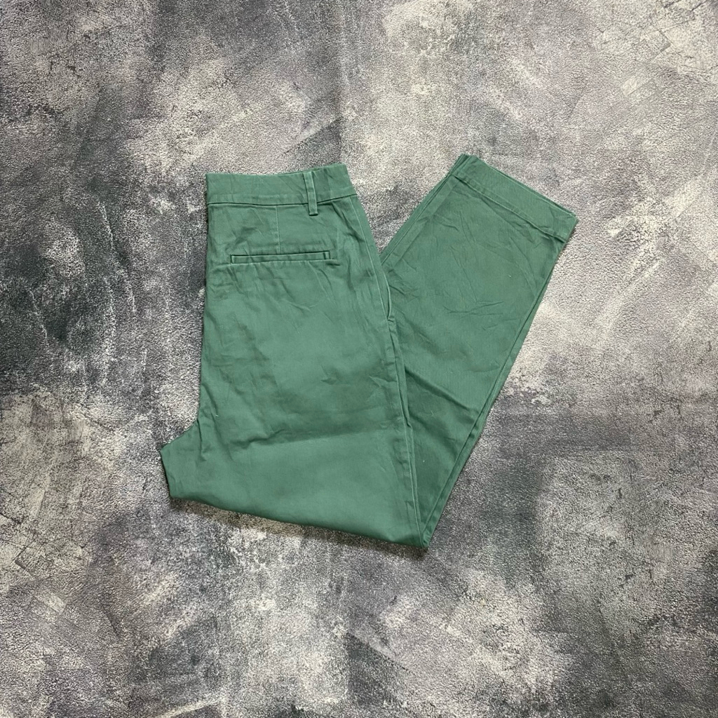 Uniqlo chino green slim fit