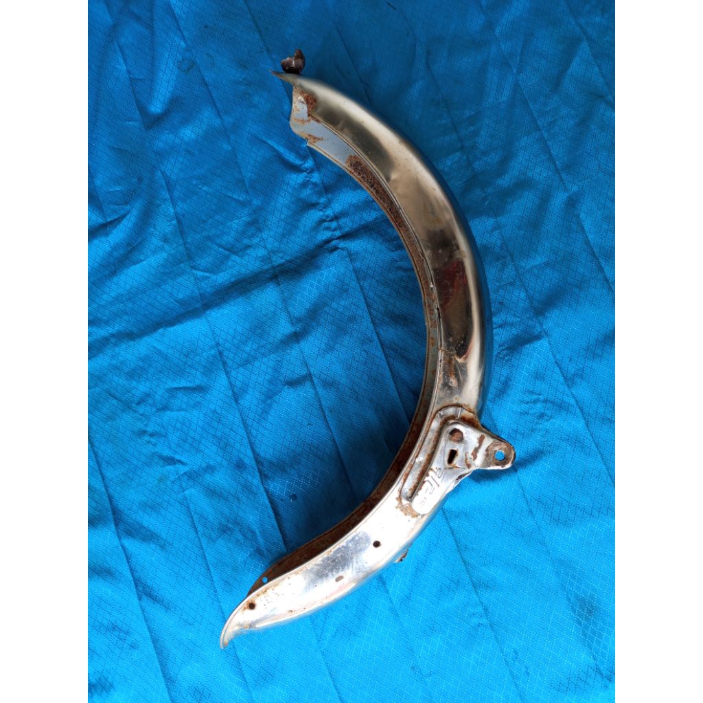 spakbor belakang Suzuki A100 Original