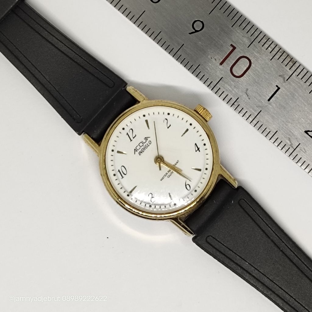 Jam Acqua Indiglo T E8 by Timex Ladies Gold White Bekas