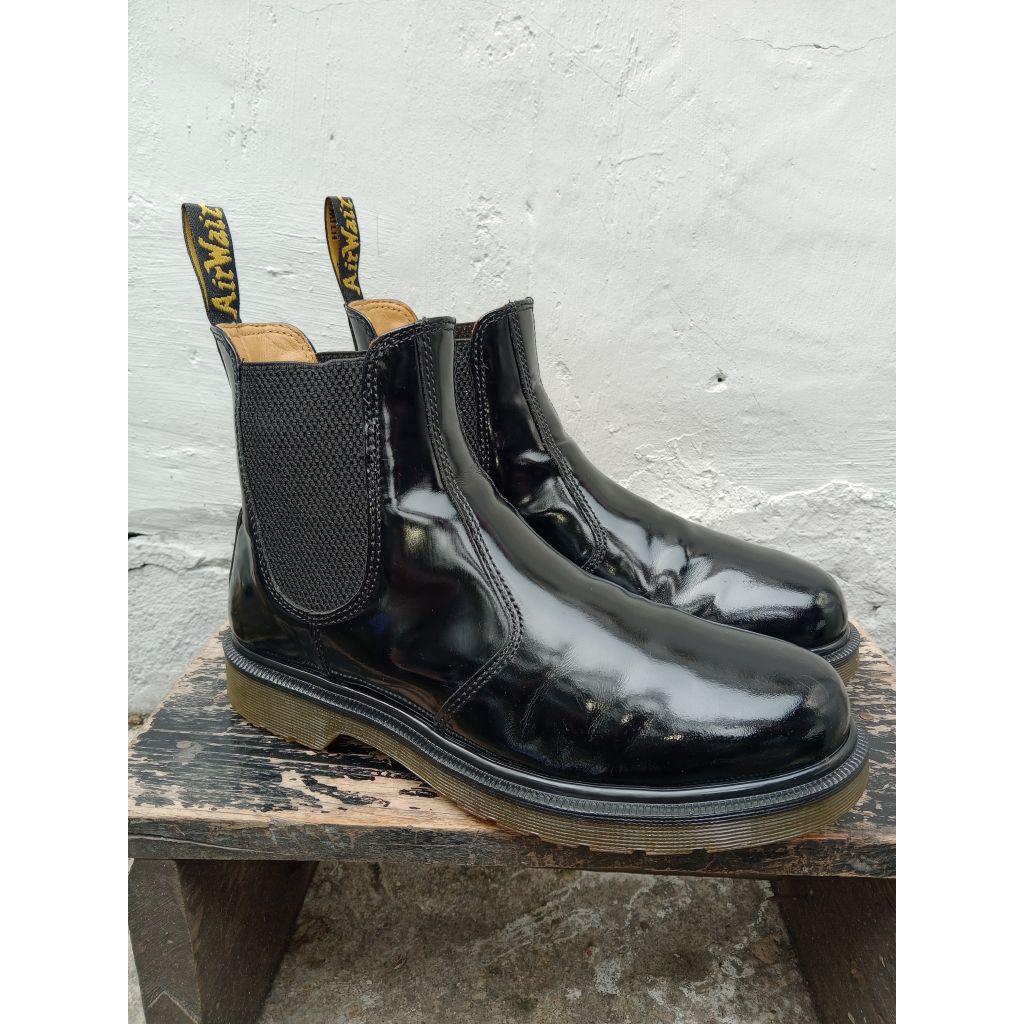 Dr martens 2976 Chelsea boot Black Smooth Leather Black Noir Sepatu kulit Original Docmart dokmart d