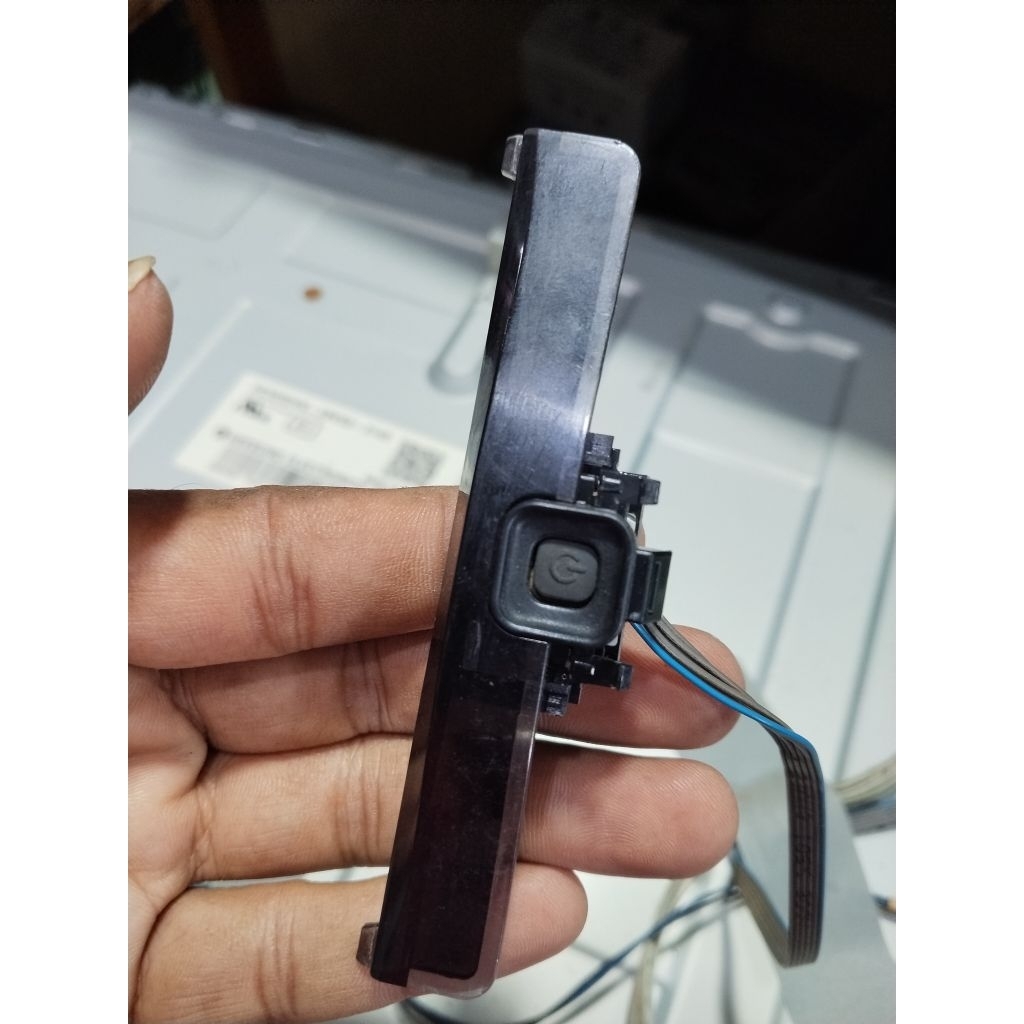 sensor remot / tombol receiver tv LED LG 32LH510D