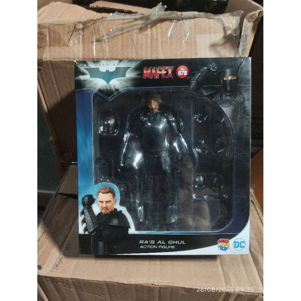 Mafex Ra's Al ghul Mafex ras Al ghul batman begins the dark knight original