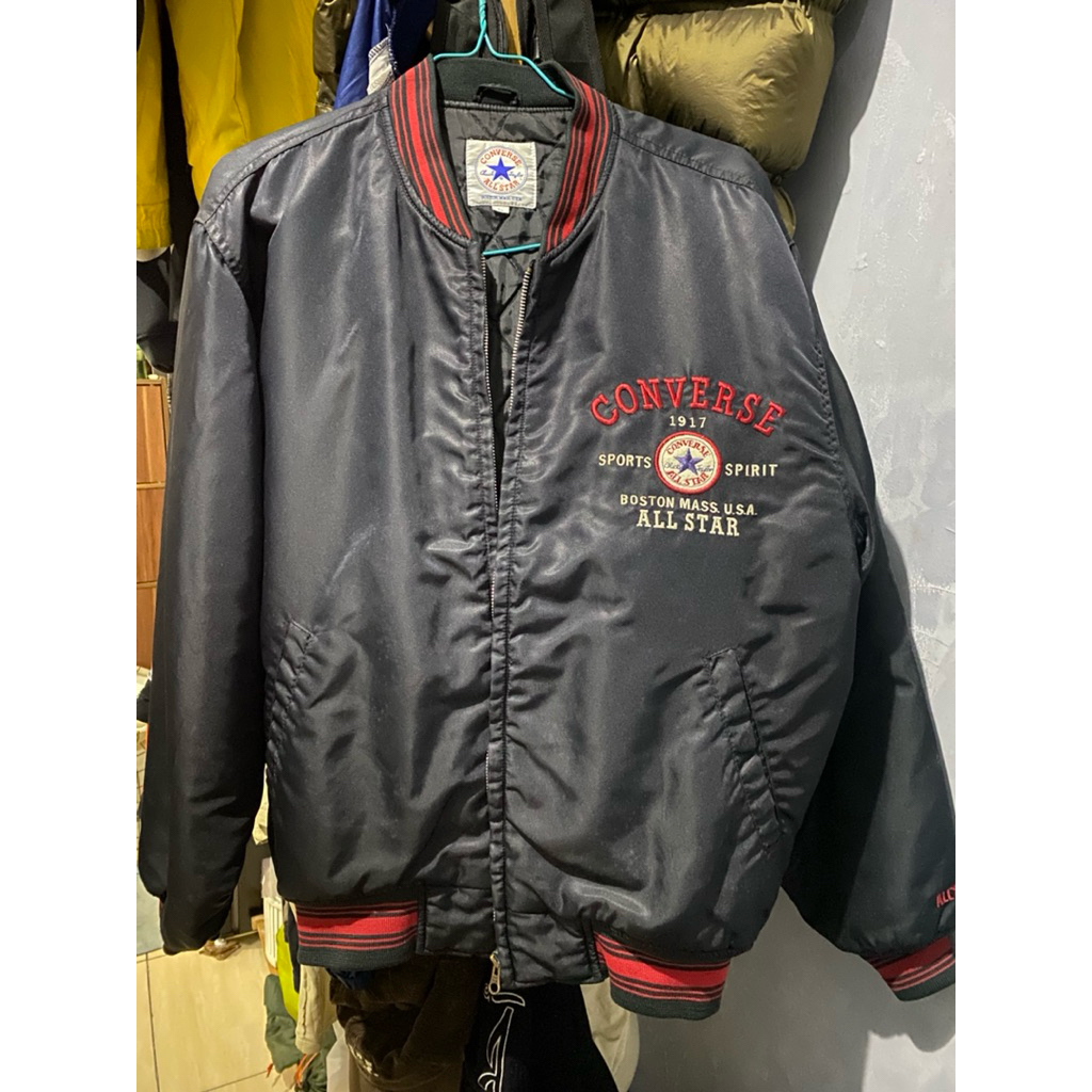 VARSITY CONVERS VINTAGE BOSTON