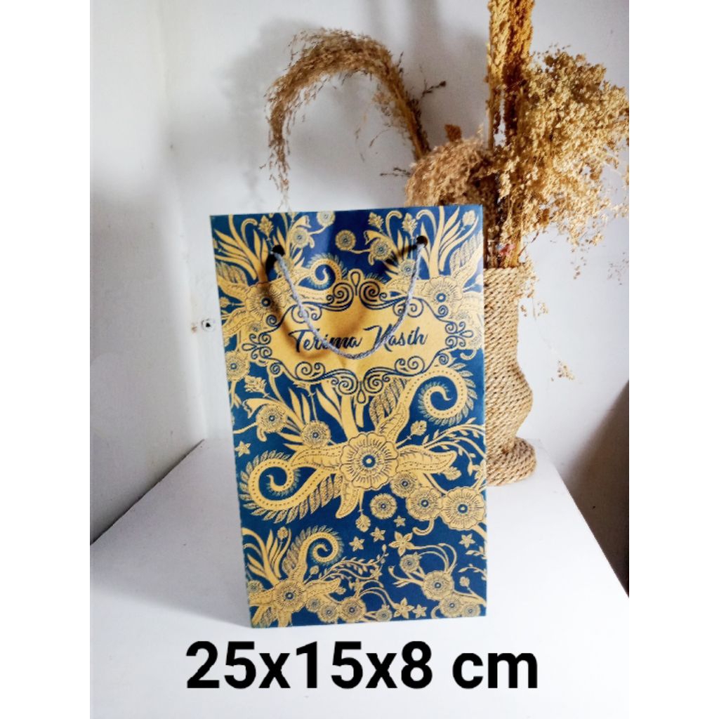 

isi 10 tas kado tas hadiah tas souvenir Paperbag paper bag batik ukuran 25x15x8cm