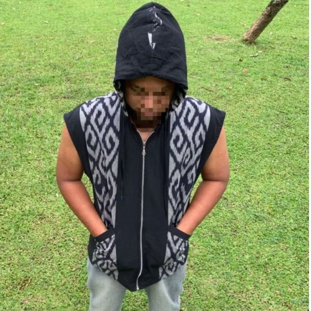 ponco hoodie outer jaket tenun songket etnik toraja bali lombok unisex