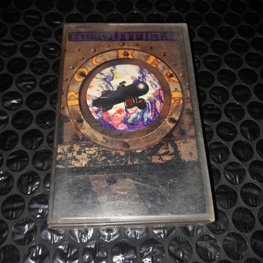 kaset pita the outfield rockeye