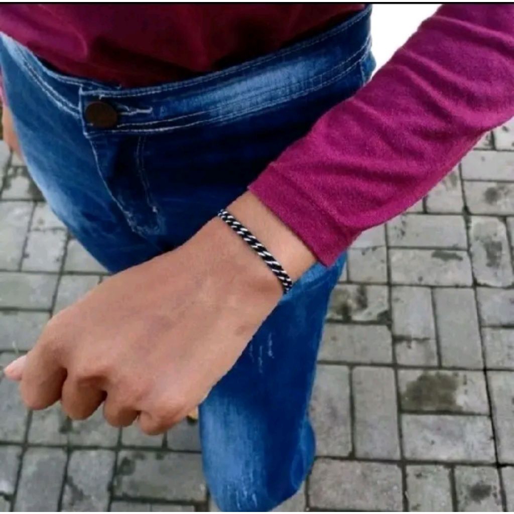 Gelang Polos Hitam Putih / Gelang Pria Wanita