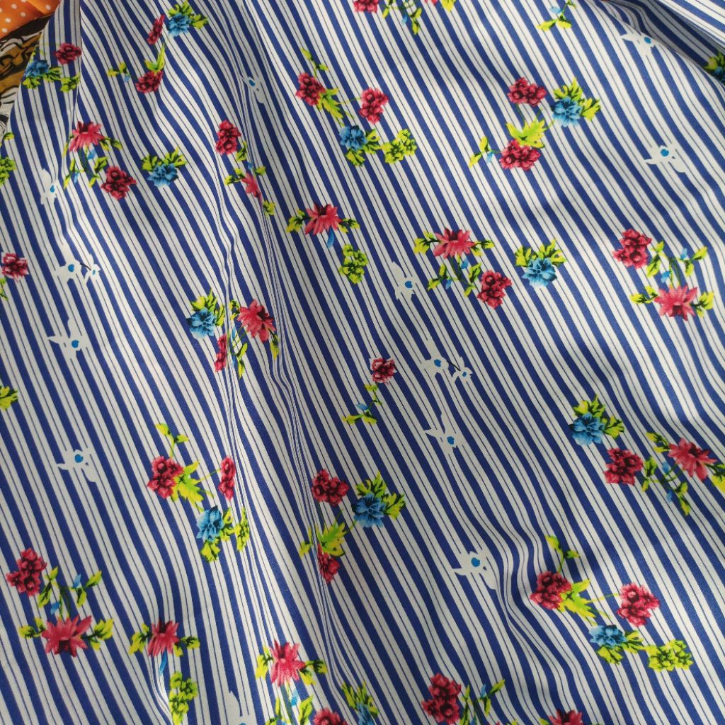 Kain Katun Motif Garis Bunga Warna Warni – Bahan Jahit Dress, Blouse, Gamis, Kemeja (Harga Kain Per½