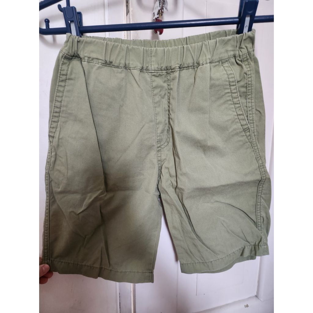 Uniqlo Short pants sage anak laki-laki