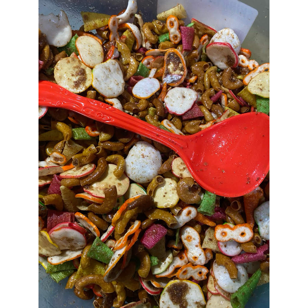 

Seblak Rafael/seblak enak/kerupuk seblak mix/kerupuk pedas/seblak kacang/kerupuk murah