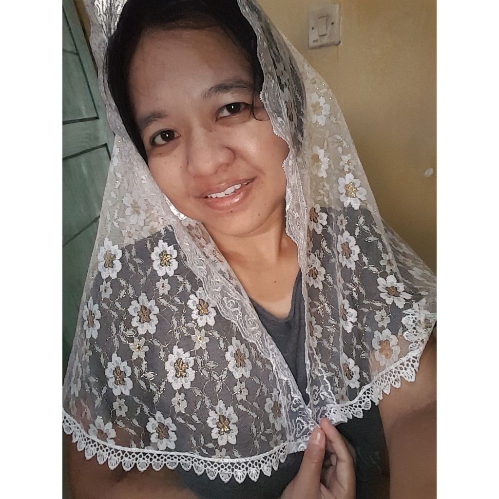 Mantilla bunga emas/Mantilla brokat bunga/Kerudung misa/Mantila