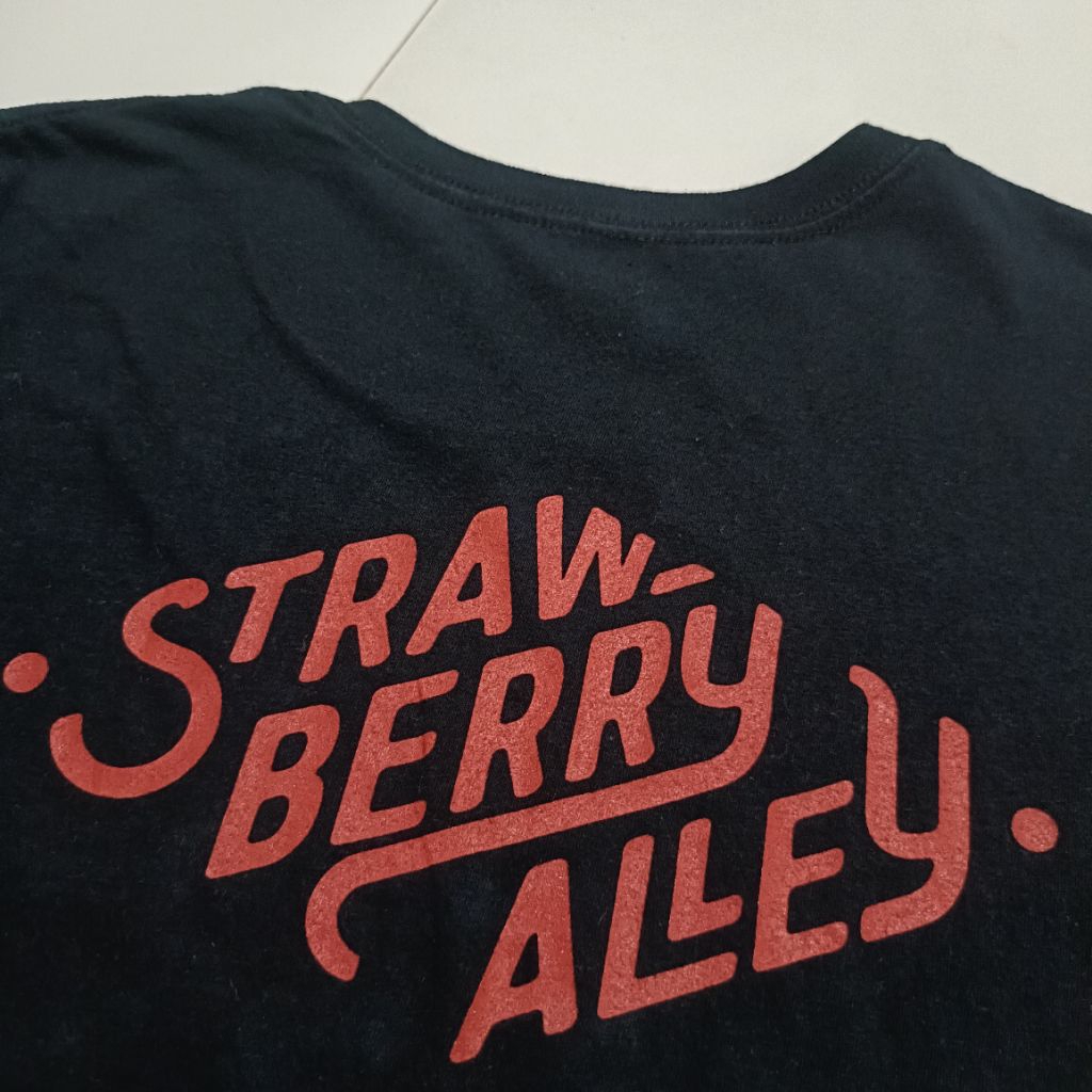 Kaos minuman / resto | art straw-berry Alley tag anvil lightweight ,S