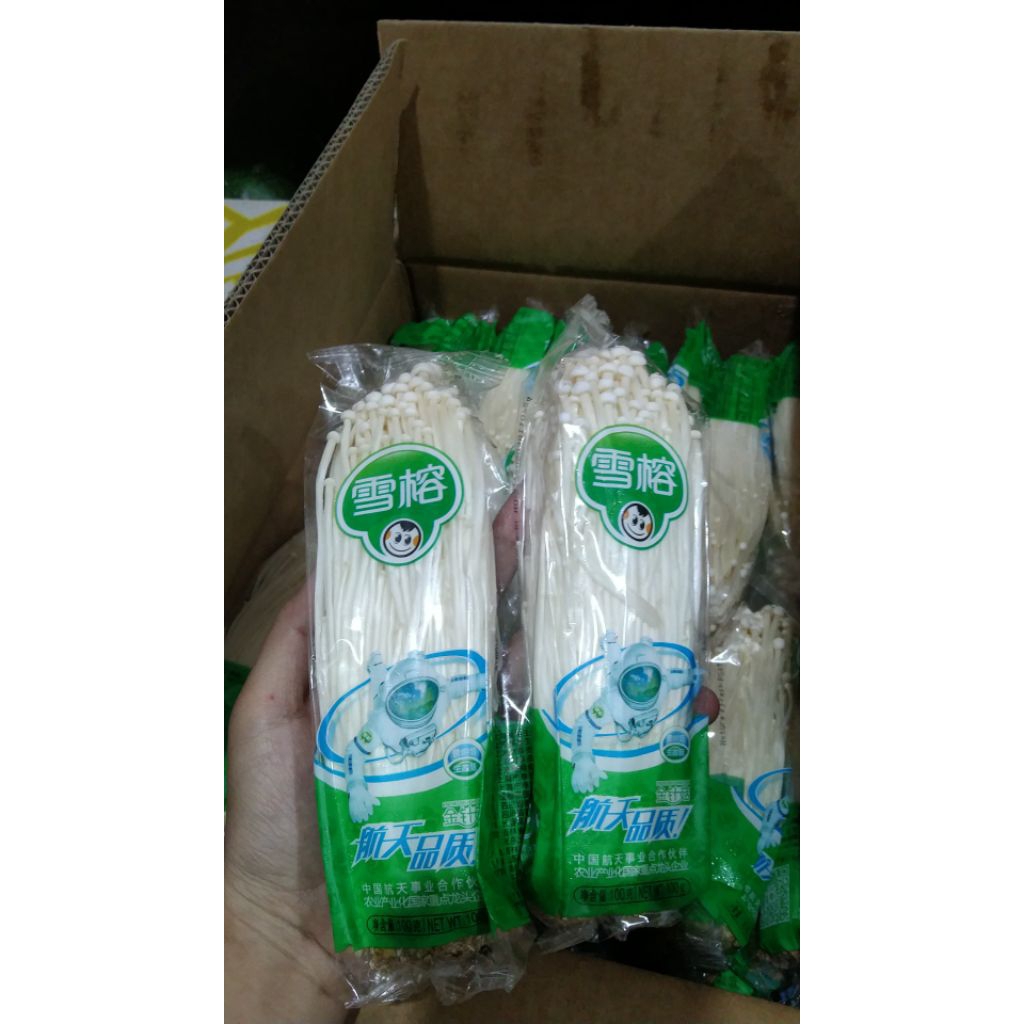 

jamur enoki