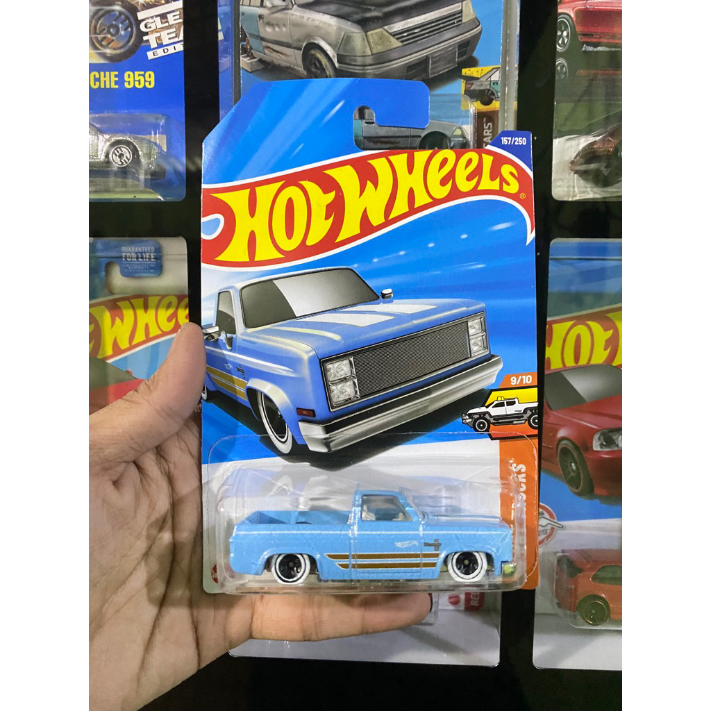 Hot Wheels Chevy Silverado