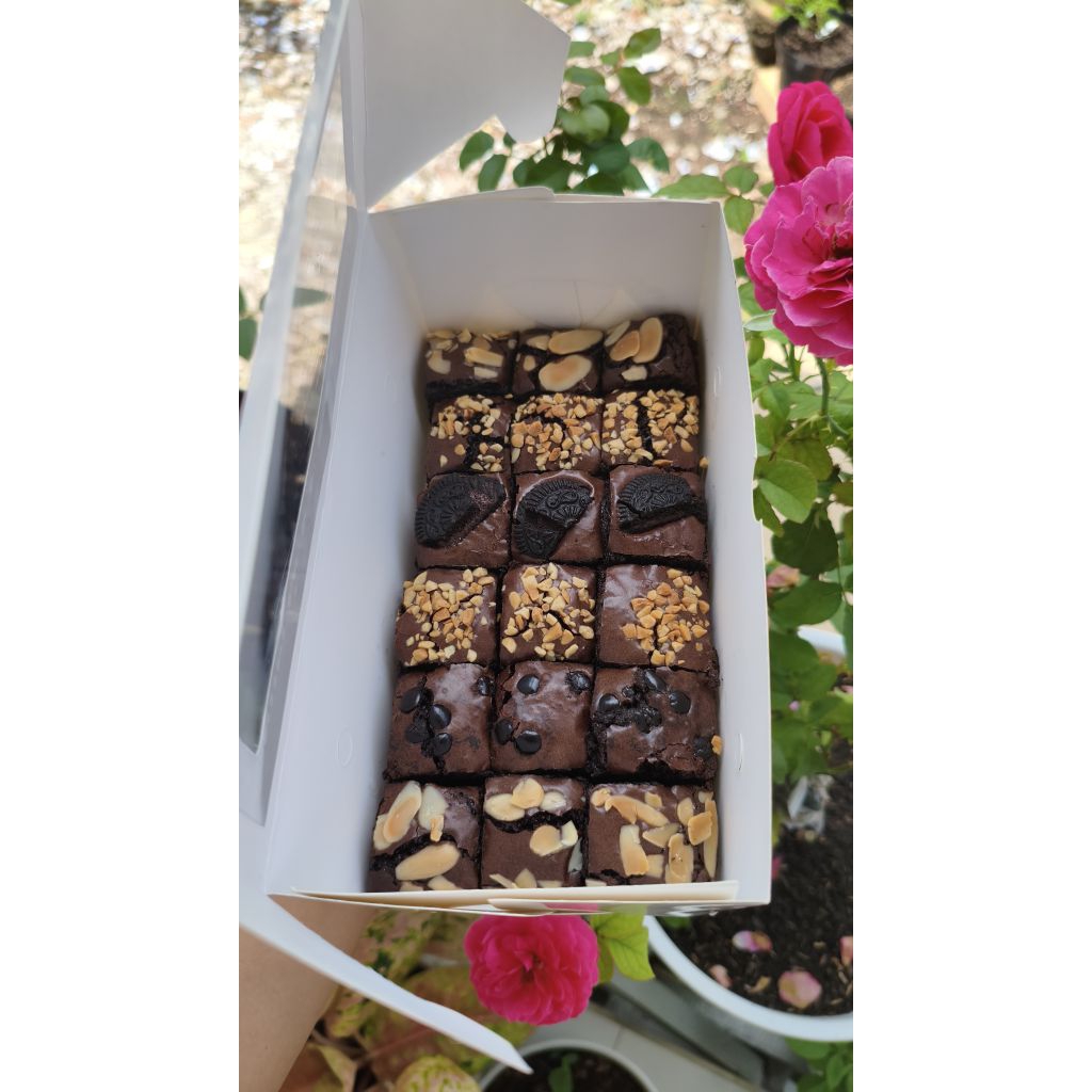 

hampers brownies ukuran 20 cm X 10 cm