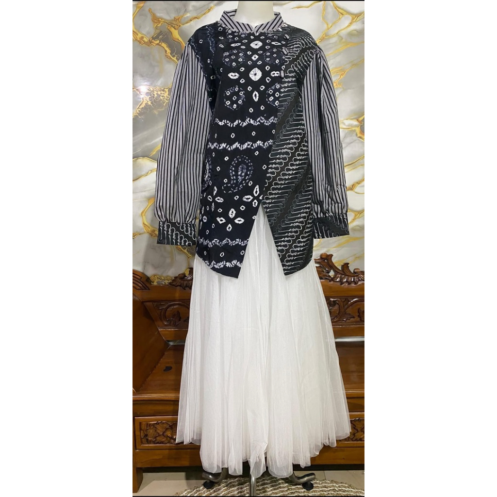 jumputan kombinasi lurik batik tricod