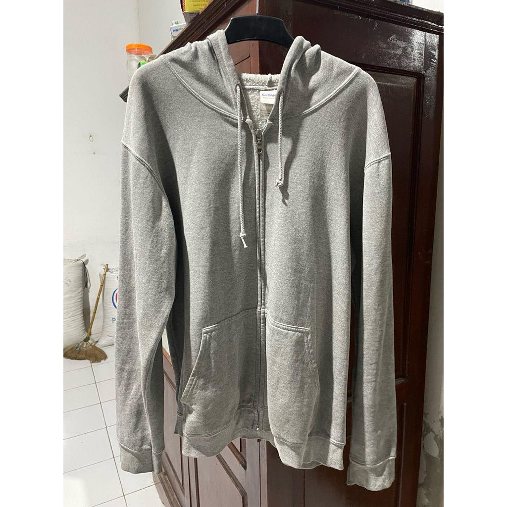 JAKET MURAH Zip Hoodie tag Gildan