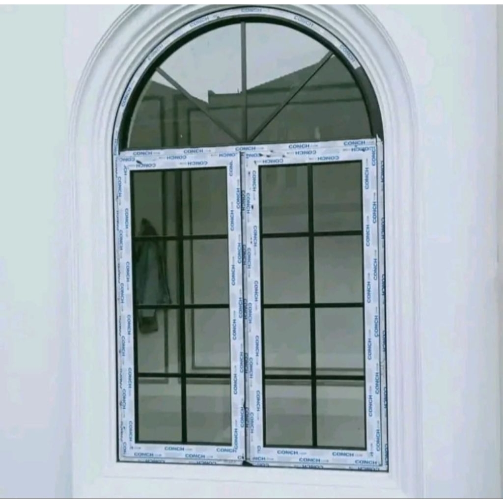 jendela lengkung aluminium