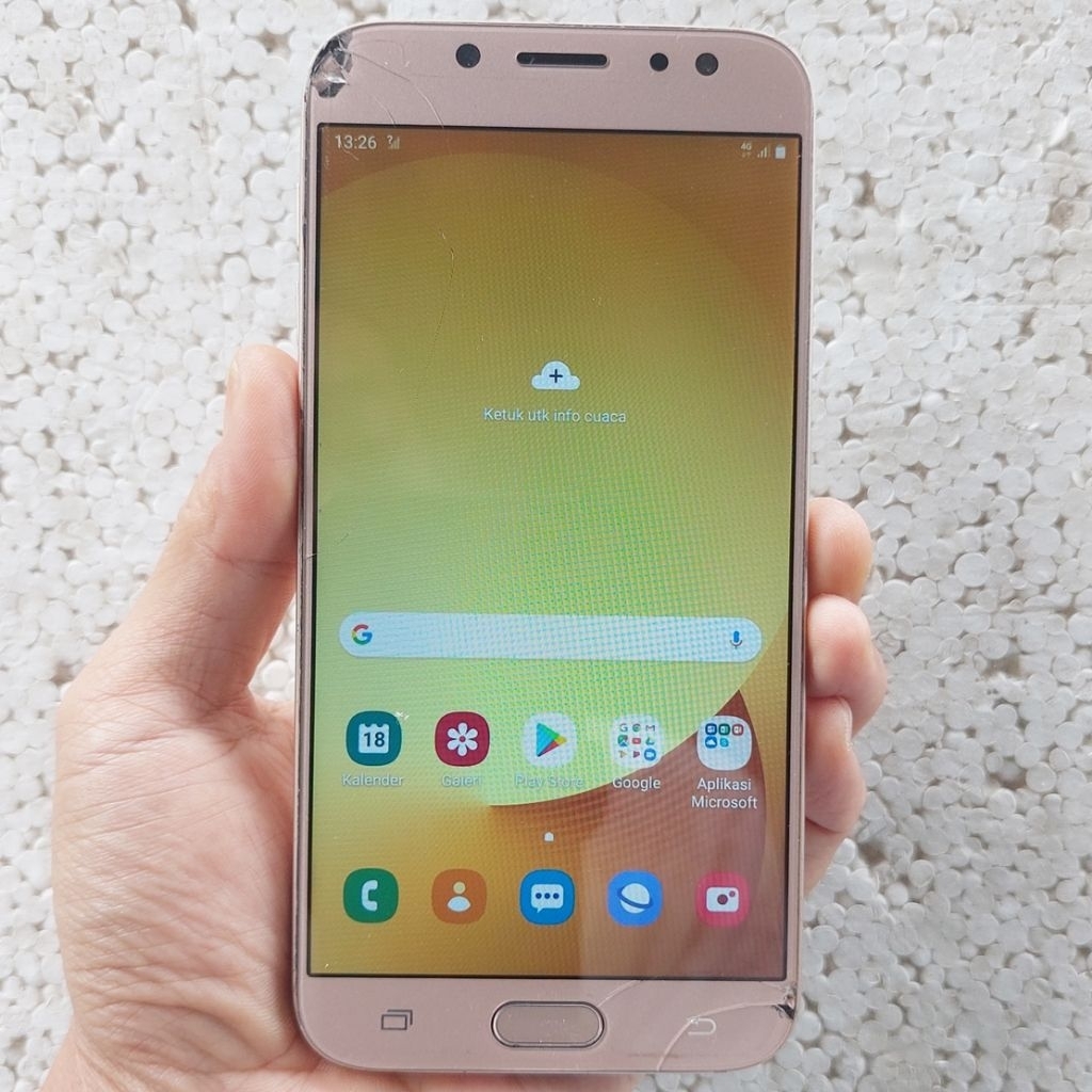 Handphone Hp Samsung Galaxy J7 Pro Second 3/32 GB NFC Eks Resmi Sein