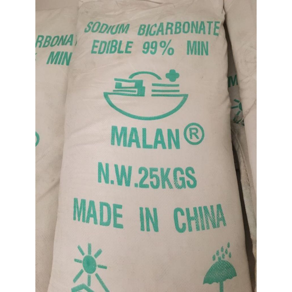 

Soda kue / sodium bicarbonate / bahan pengembang / baking soda 1kg