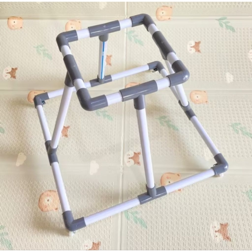 alat bantu berjalan bayi / baby walker